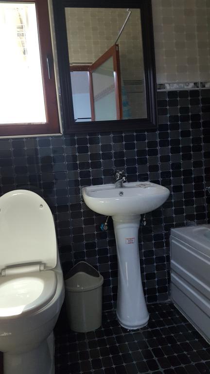 White City Inn 哈博罗内 外观 照片