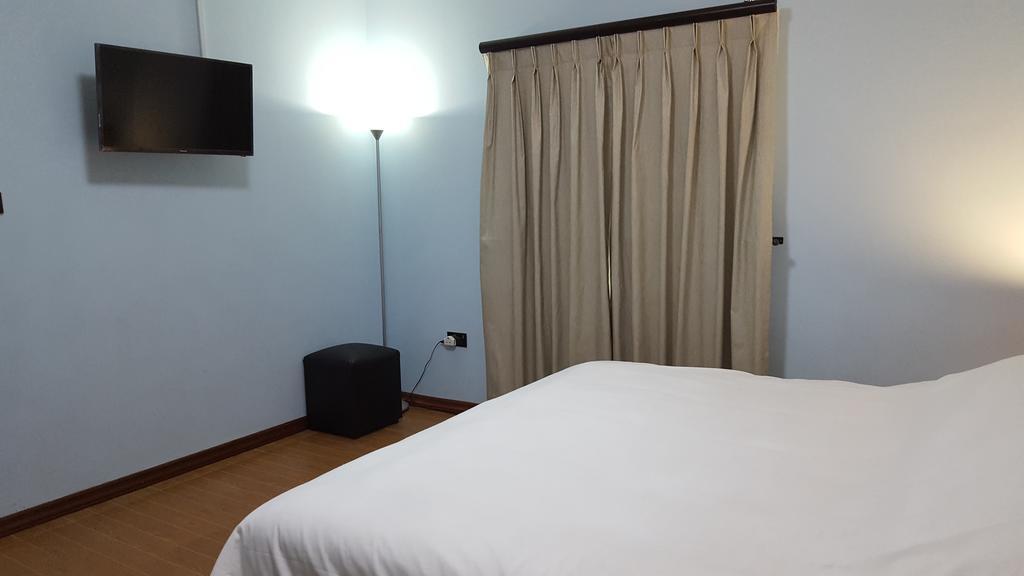 White City Inn 哈博罗内 外观 照片