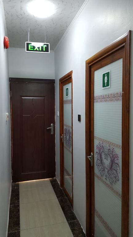 White City Inn 哈博罗内 外观 照片