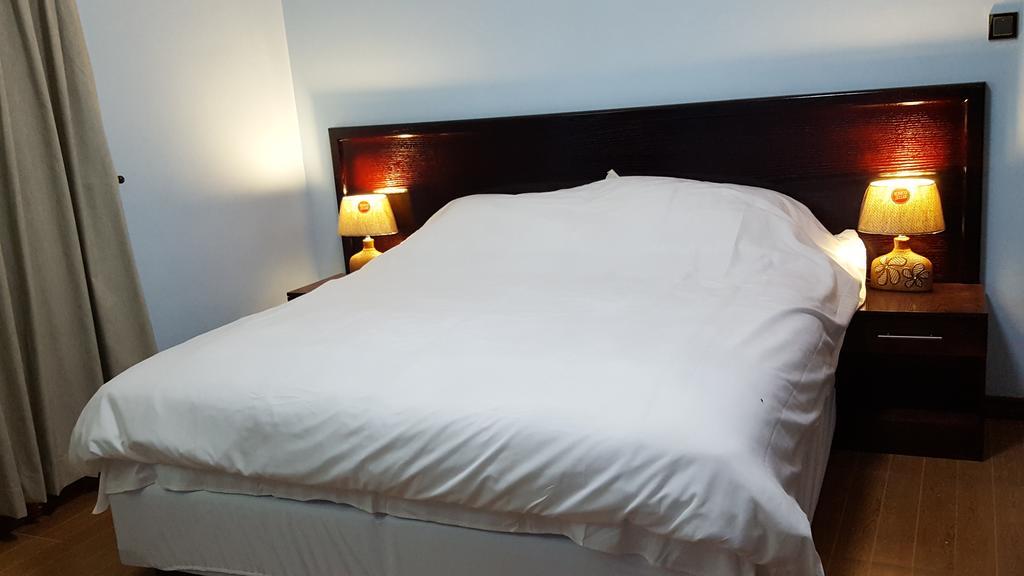 White City Inn 哈博罗内 外观 照片