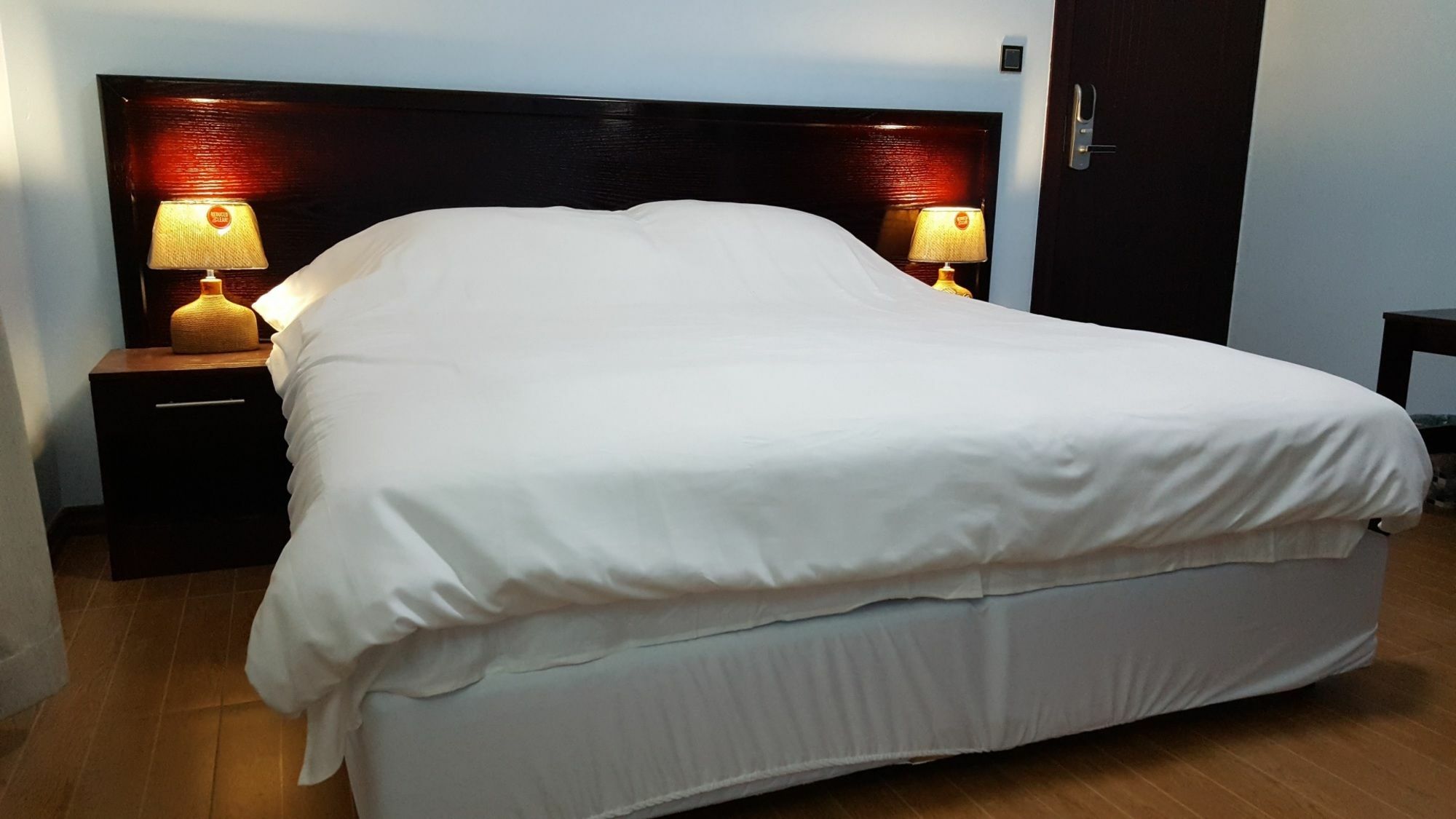 White City Inn 哈博罗内 外观 照片