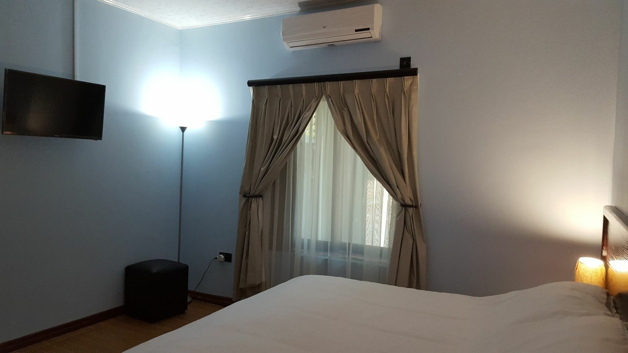 White City Inn 哈博罗内 外观 照片